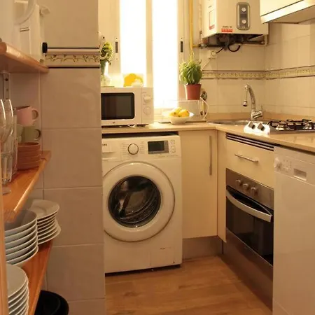 Comfortable Apartment. Very And Quiet. Lejlighed