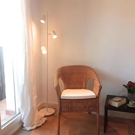 شقة Comfortable Apartment. Very And Quiet. برشلونة