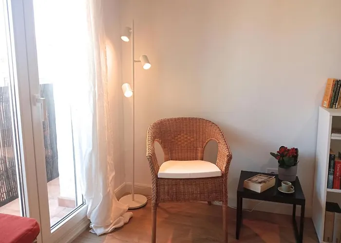 شقة Comfortable Apartment. Very And Quiet. برشلونة
